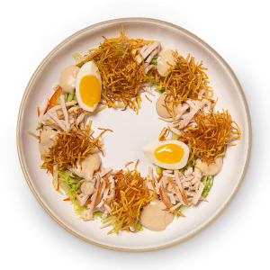 Салат с копченой куриной грудкой